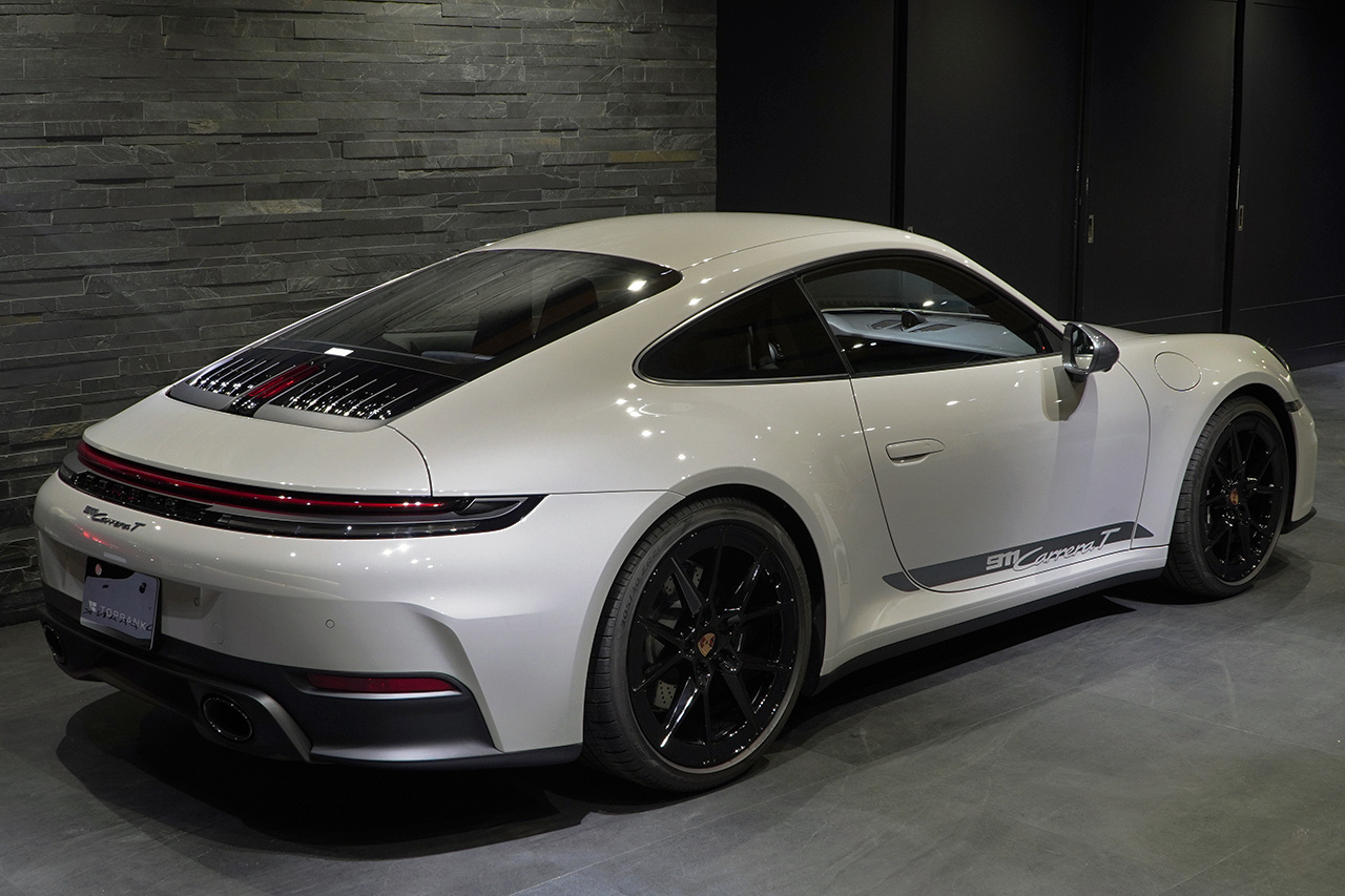 2025 Porsche 911 