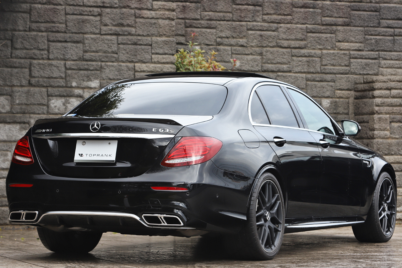 2017 Mercedes-AMG E CLASS null