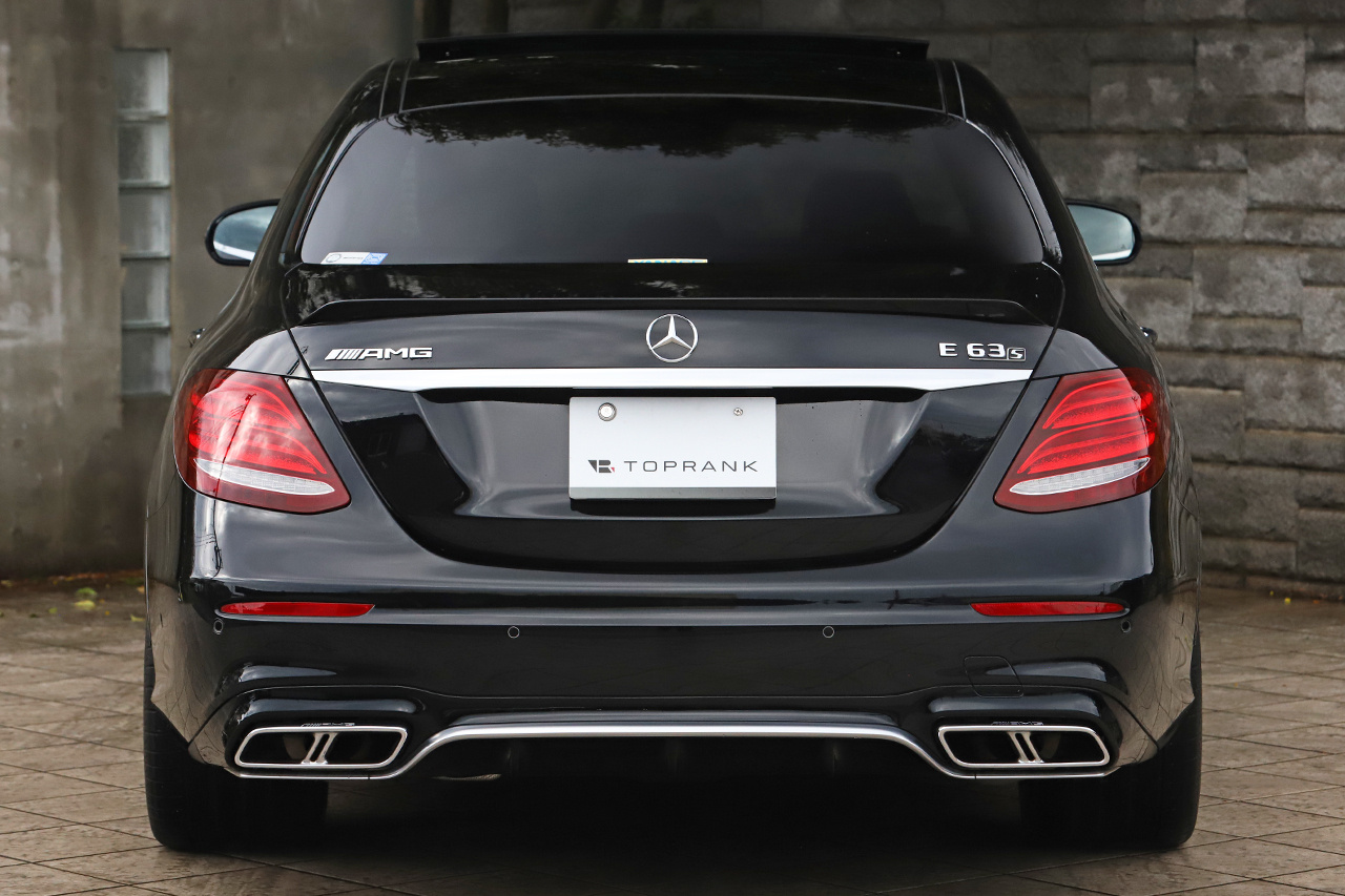 2017 Mercedes-AMG E CLASS null