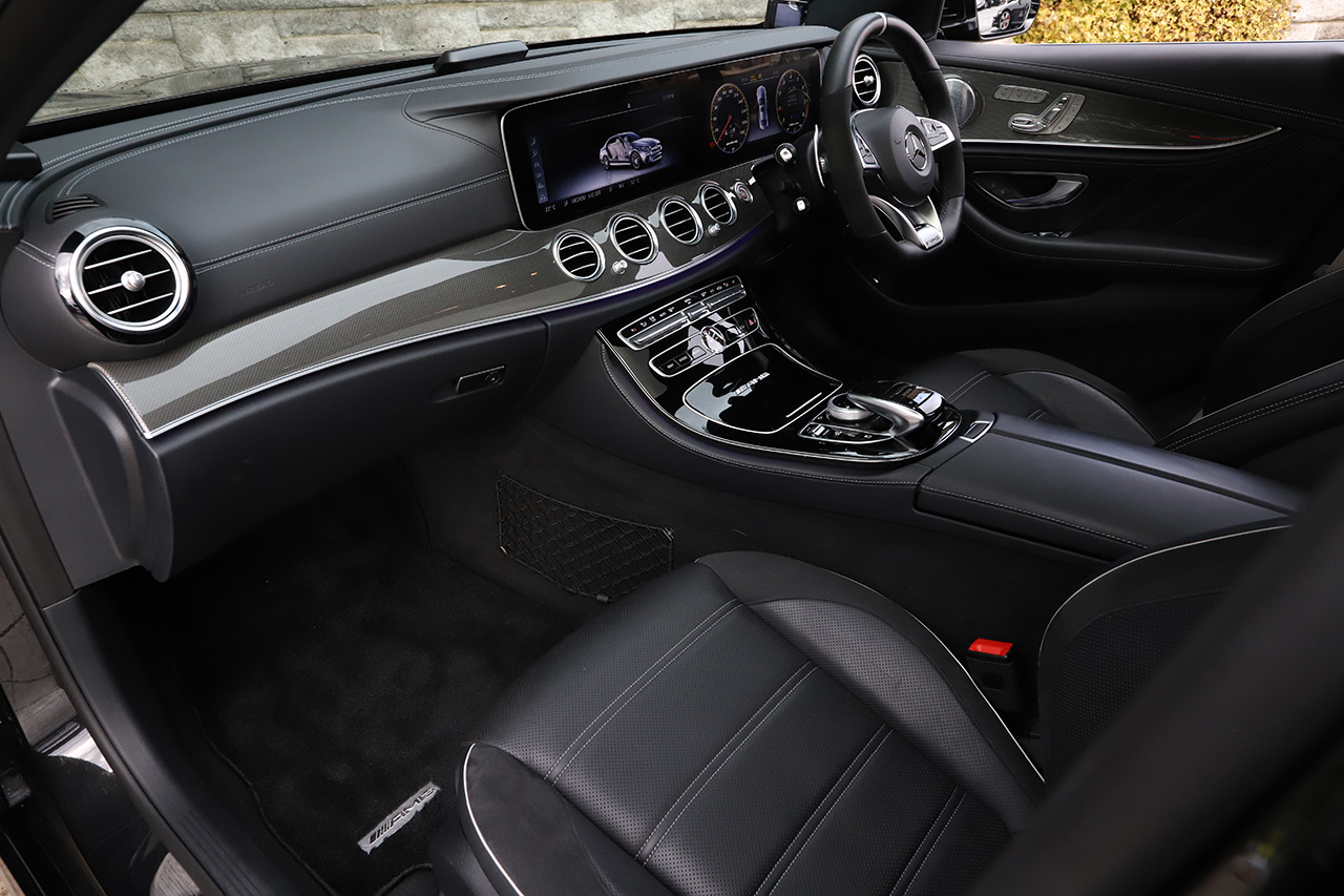 2017 Mercedes-AMG E CLASS null