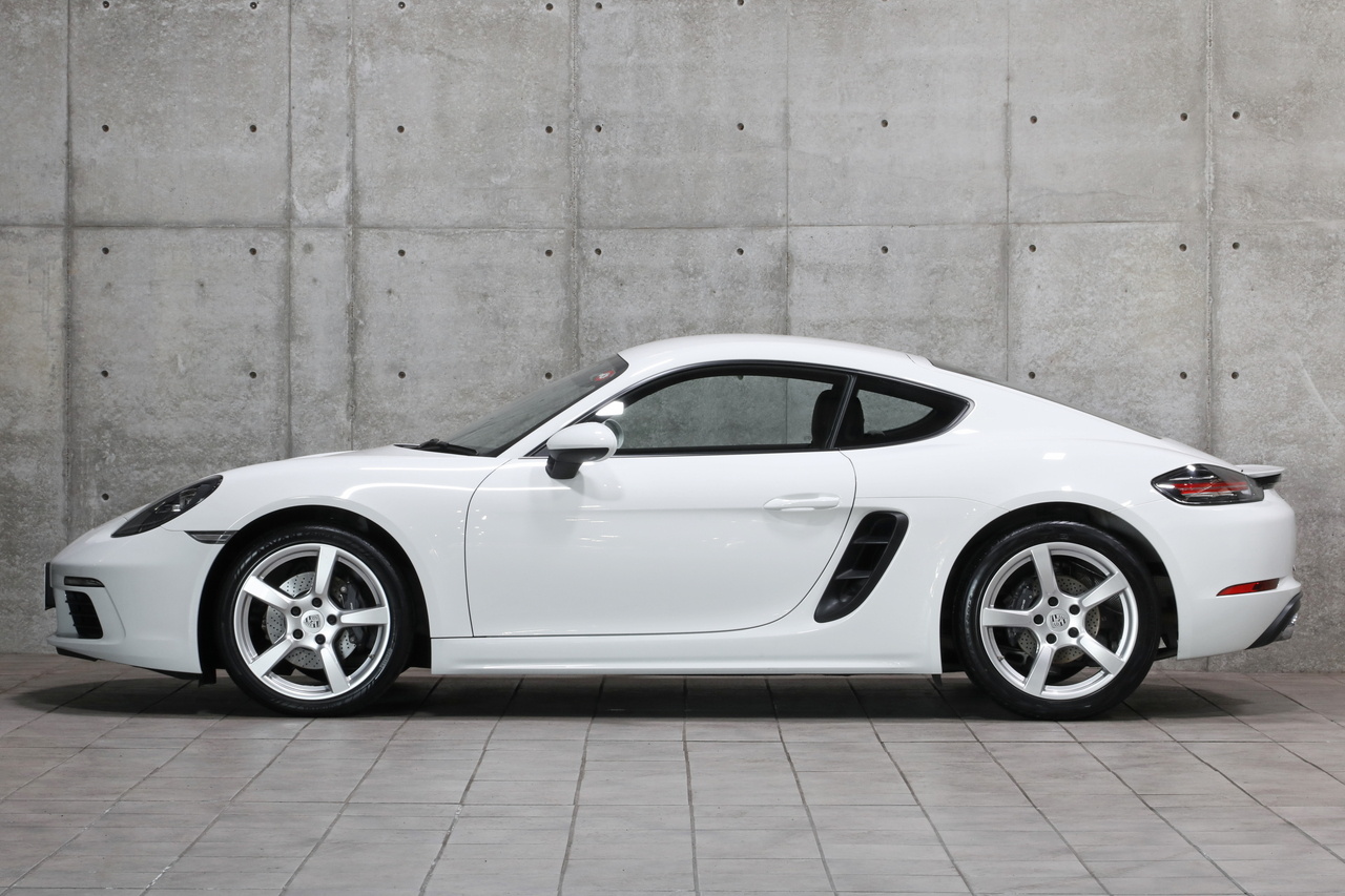 2018 Porsche 718 CAYMAN null