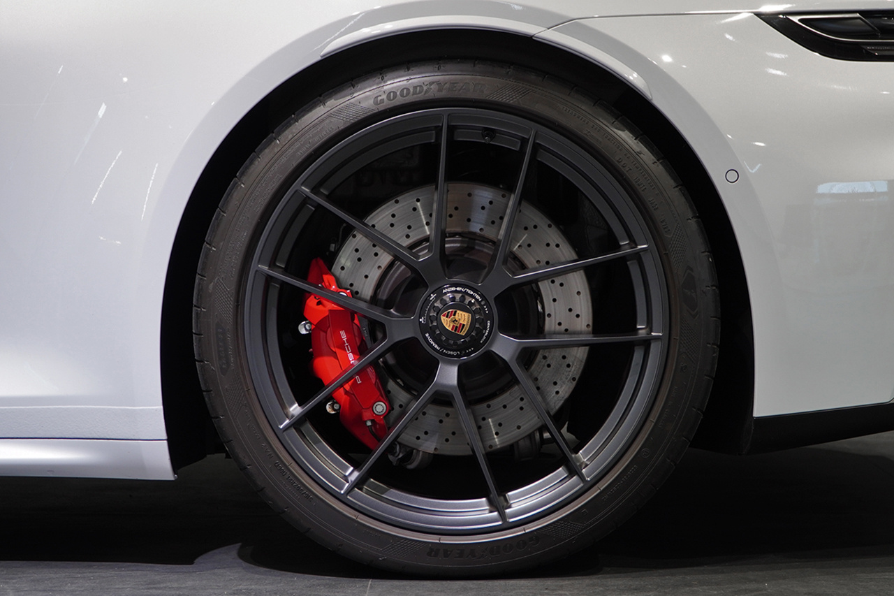 2025 Porsche 911 null