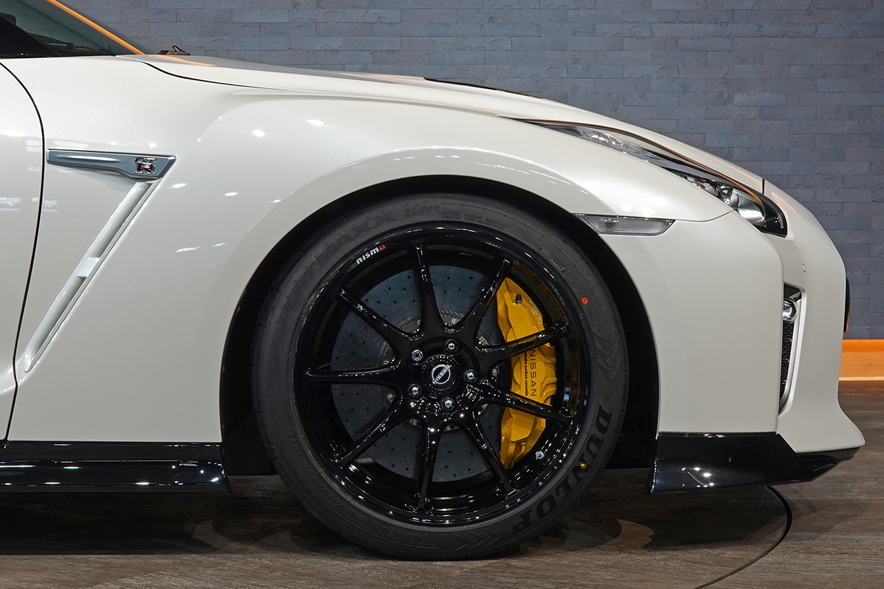 2022 Nissan GT-R R35 GT-R Track edition engineered by NISMO T-Spec, Optional Carbon Back Recaro Seats, NCCB