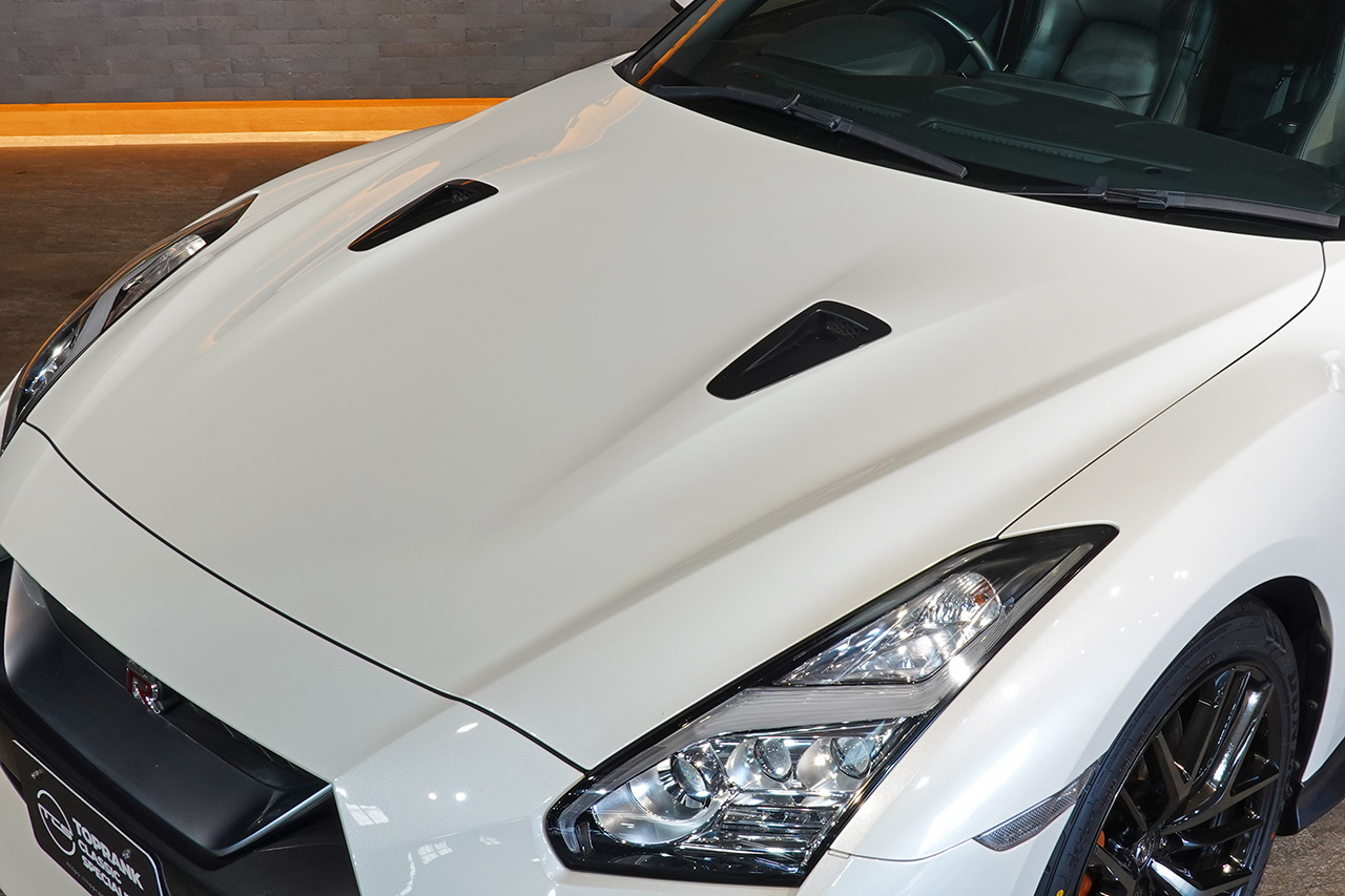 2019 Nissan GT-R R35 GT-R Pure Edition, MY19, NISMO Sports Resetting, Amber-Black Semi-Aniline Leather Front Seats