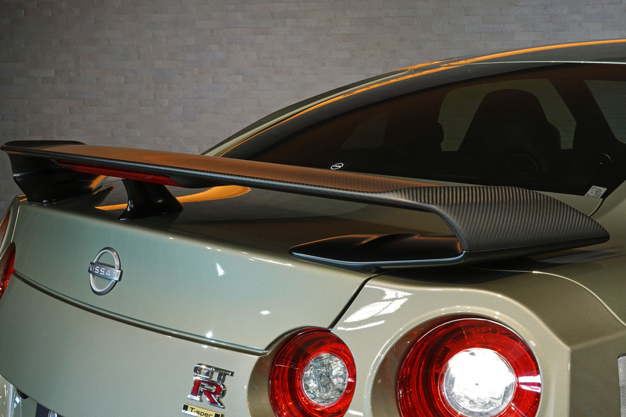 2022 Nissan GT-R R35 GT-R Premium Edition T-Spec, Limited to 100 Units, Special Exterior Color -Millenium Jade-