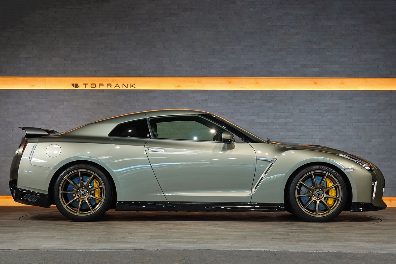 2022 Nissan GT-R R35 GT-R Premium Edition T-Spec, Limited to 100 Units, Special Exterior Color -Millenium Jade-