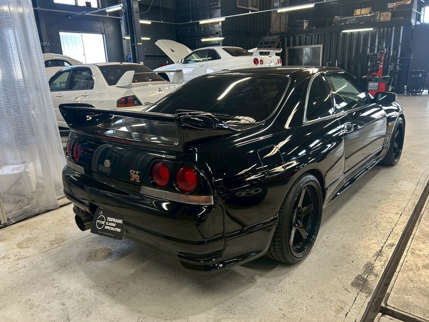 1995 Nissan SKYLINE GT-R Future Inventory BCNR33