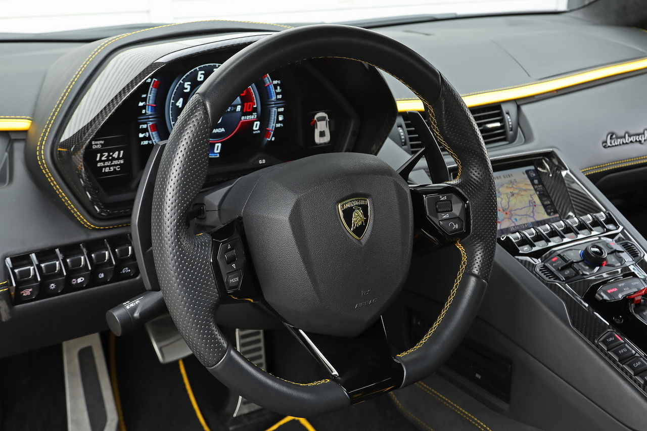 2018 Lamborghini AVENTADOR null