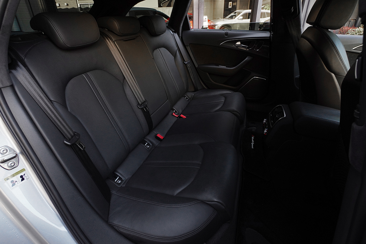 2016 Audi RS6 AVANT null