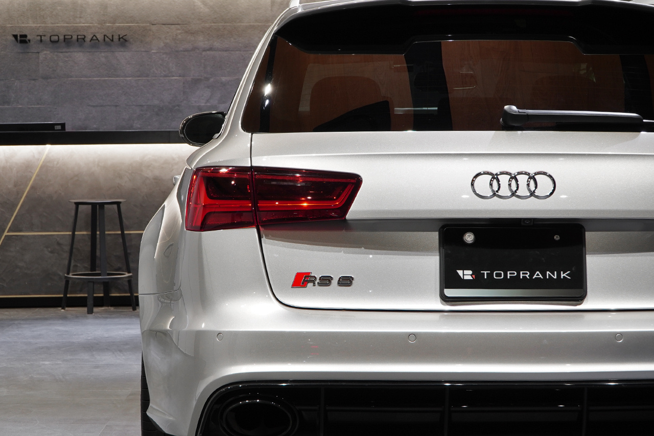 2016 Audi RS6 AVANT null