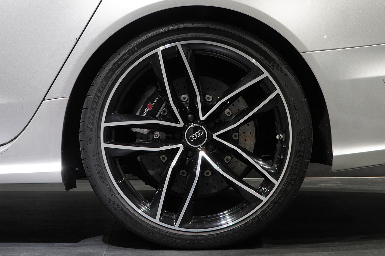 2016 Audi RS6 AVANT null