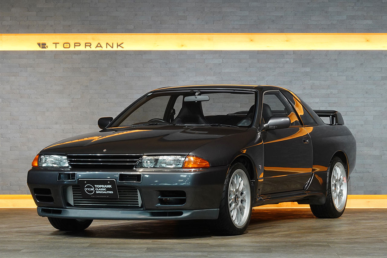 1990 Nissan SKYLINE GT-R BNR32 R32 Skyline GT-R, NISMO Seat Covers, N1 Style Headlights, NISMO Old Logo Tower Bar