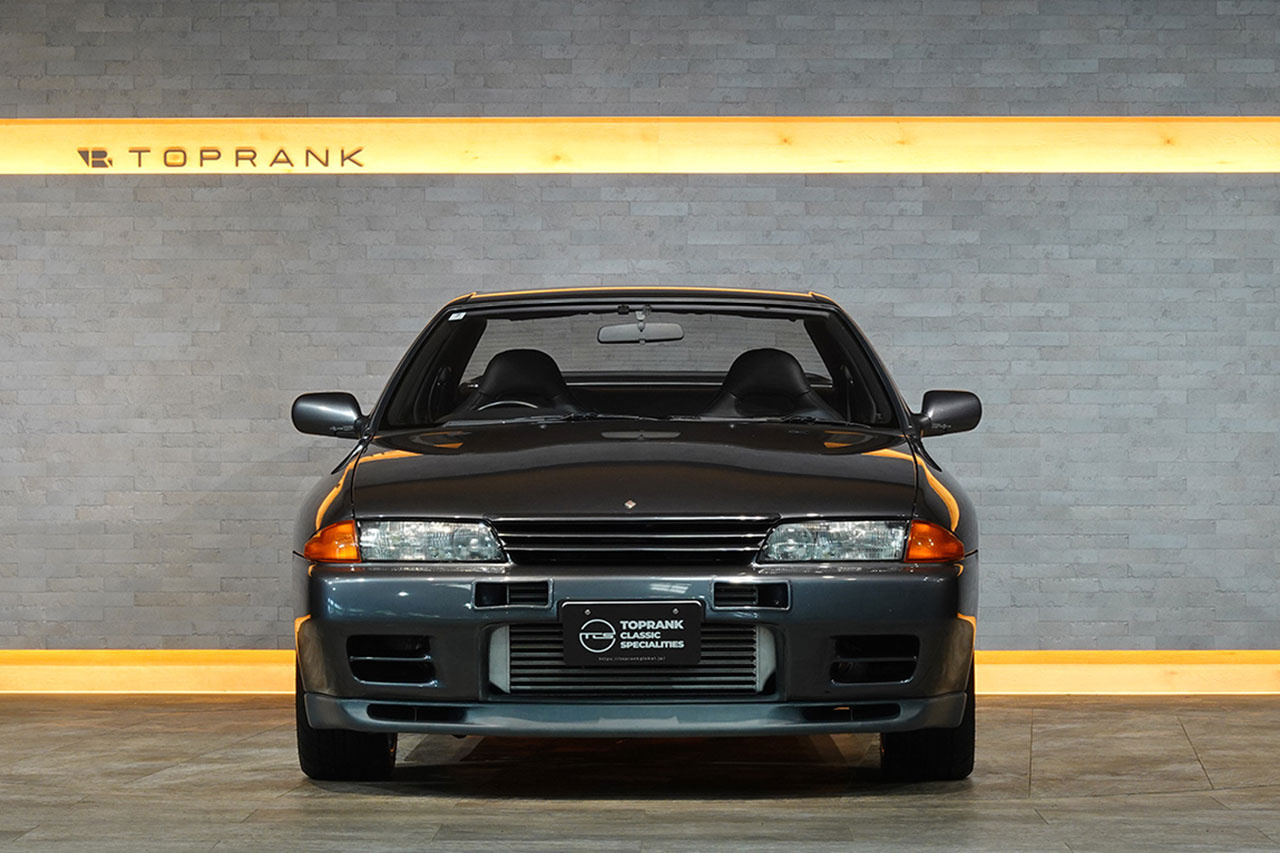 1990 Nissan SKYLINE GT-R BNR32 R32 Skyline GT-R, NISMO Seat Covers, N1 Style Headlights, NISMO Old Logo Tower Bar