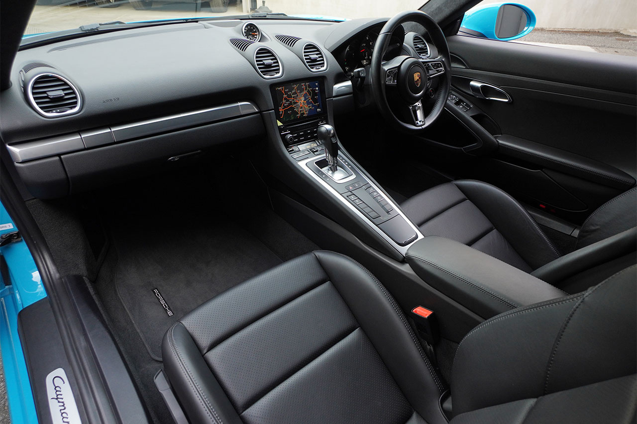 2018 Porsche 718 CAYMAN null