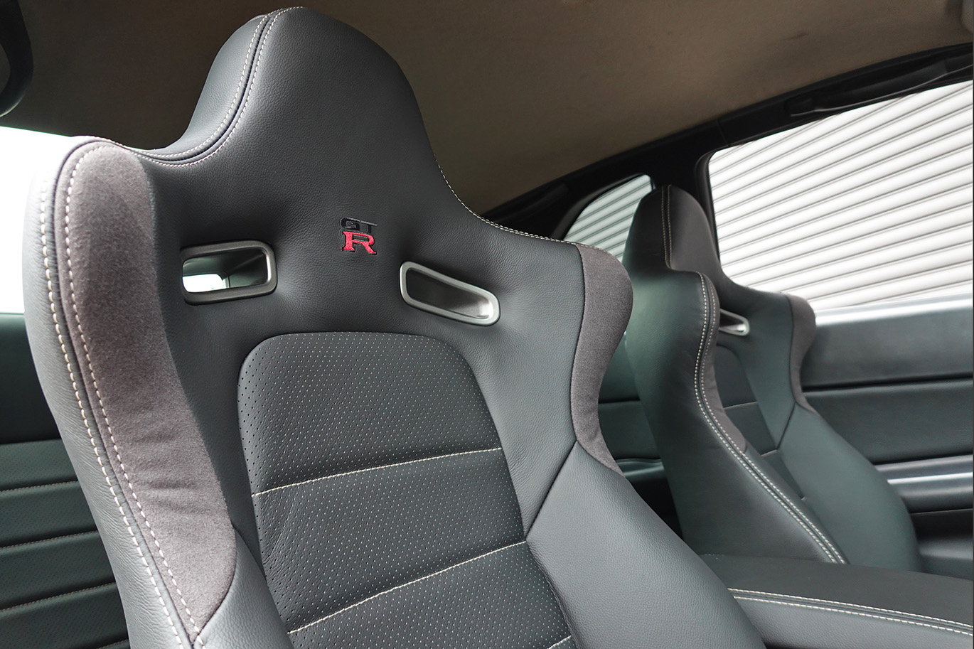 2002 Nissan SKYLINE GT-R BNR34 R34 Skyline GT-R M-Spec, TOPRANK Chassis Refresh Vehicle, Interior Refresh By Robson Leather