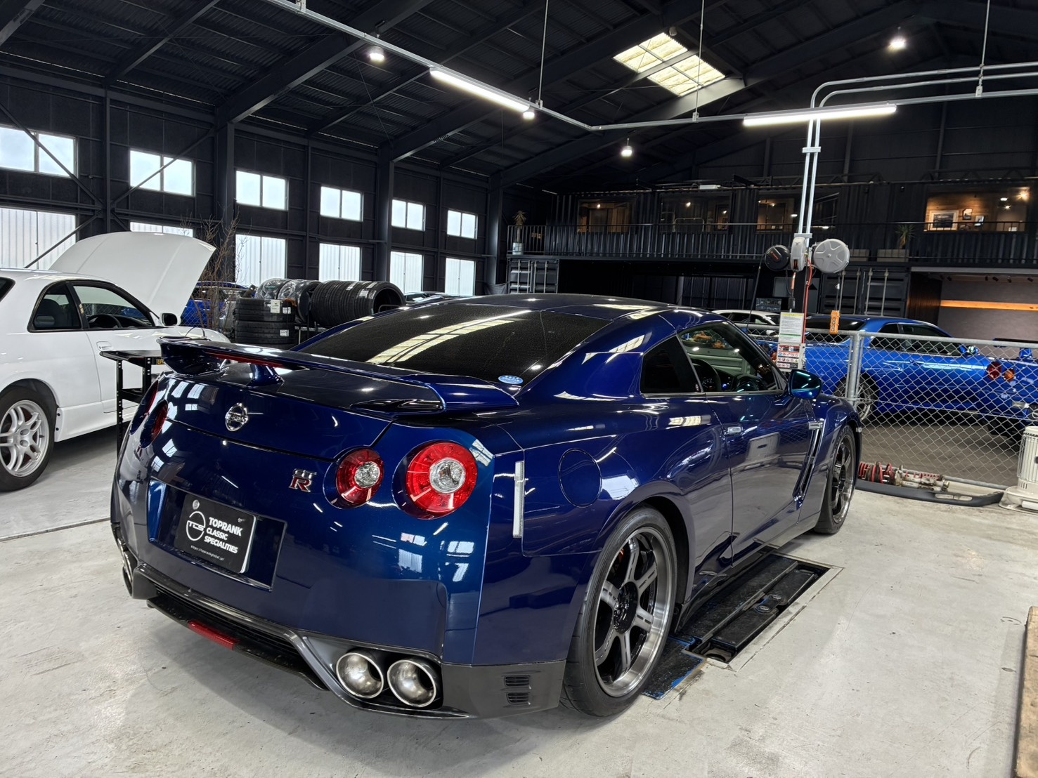2013 Nissan GT-R FUTURE INVENTORY, R35 GT-R, MY13, Black Edition