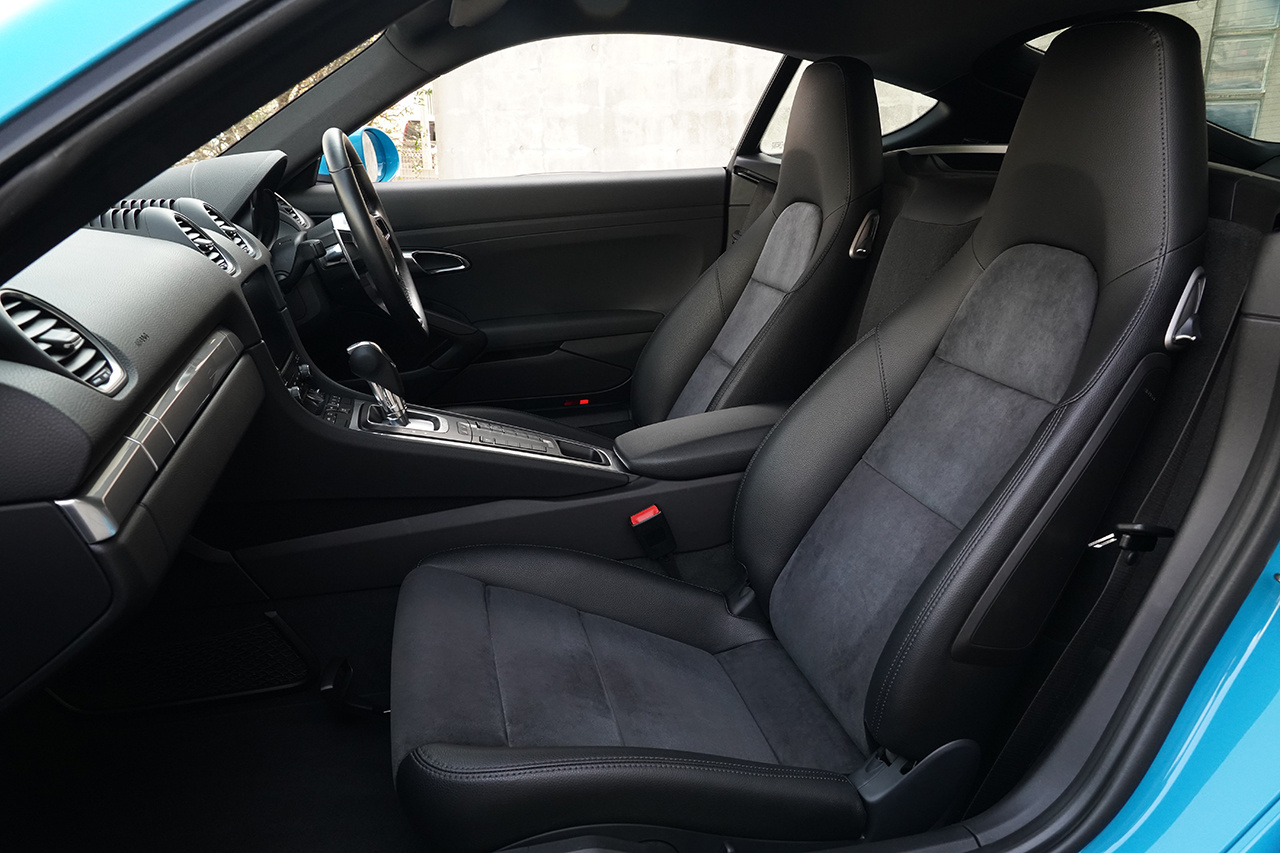 2017 Porsche 718 CAYMAN 