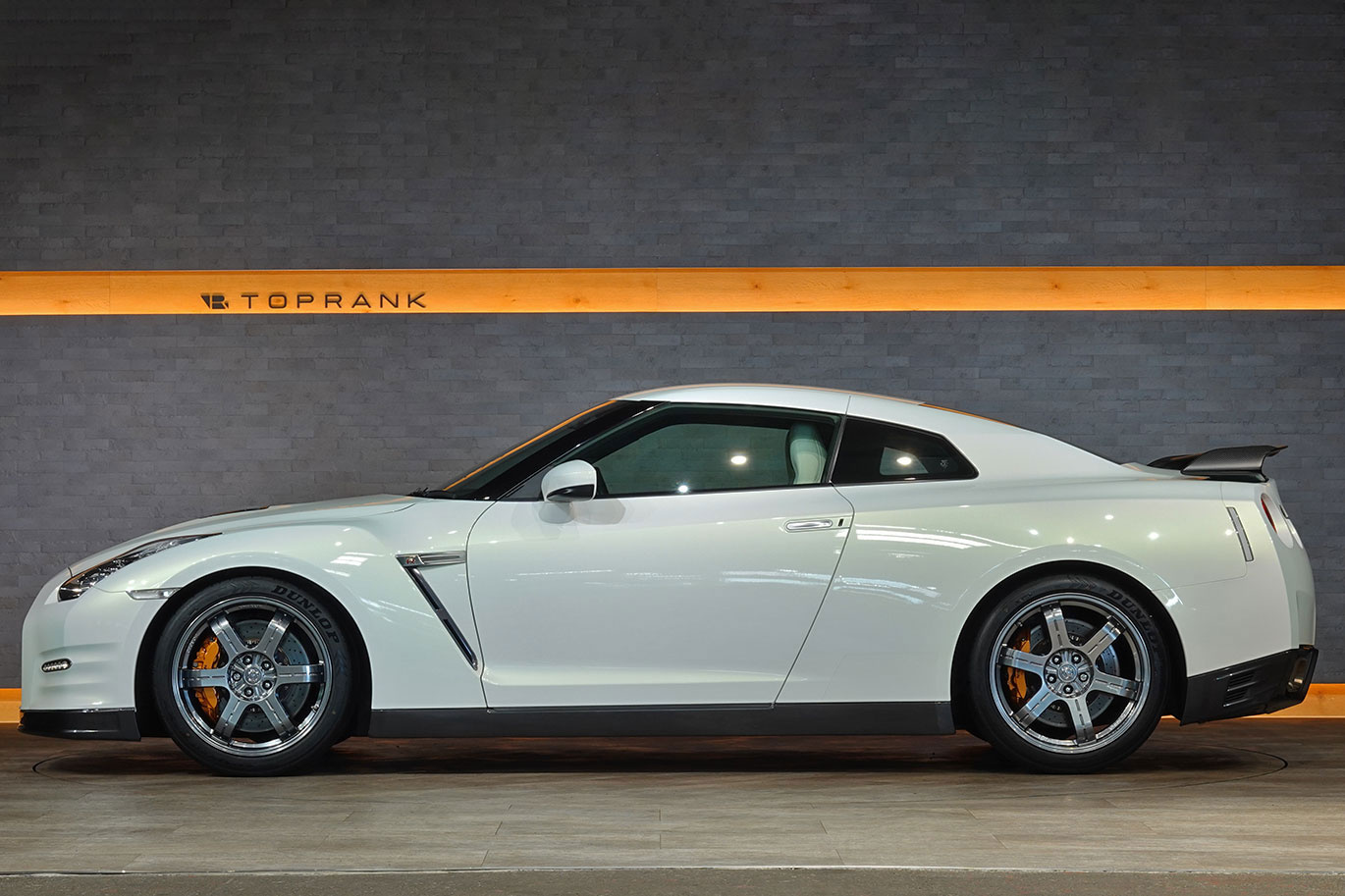 2011 Nissan GT-R R35 GT-R EGOIST, EXCLUSIVE BODY COLOR -Ultimate Opal White-, EXLUSIVE INTERIOR Leather Cordination