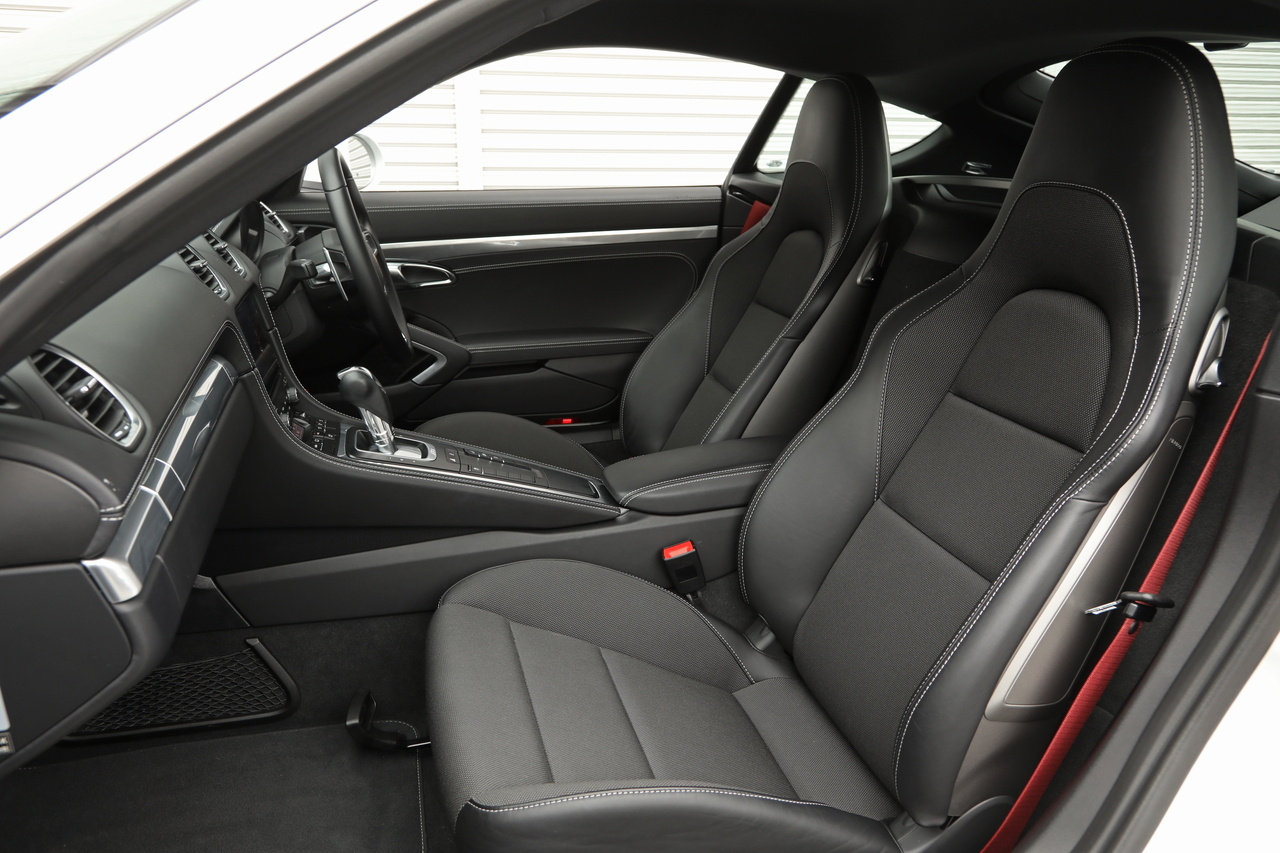 2019 Porsche 718 CAYMAN null