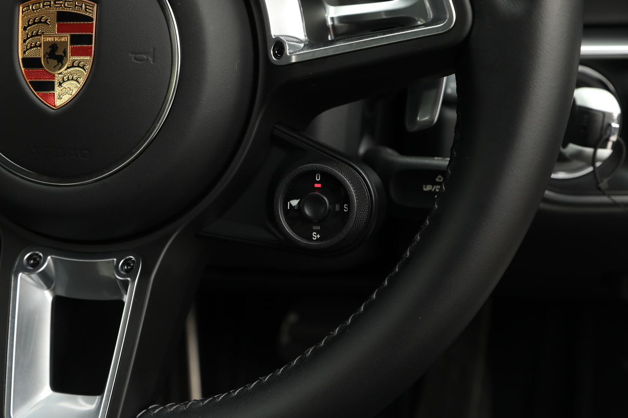 2019 Porsche 718 CAYMAN null