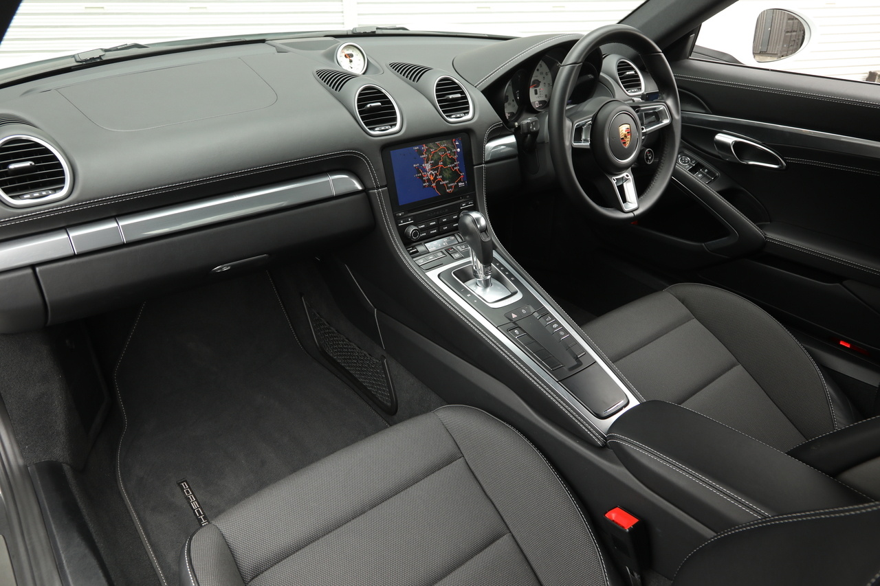 2019 Porsche 718 CAYMAN null