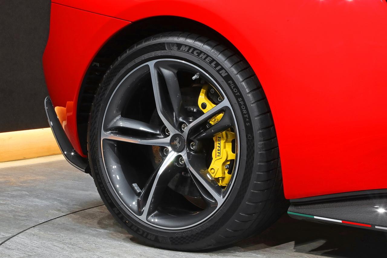 2024 Ferrari 296GTS null