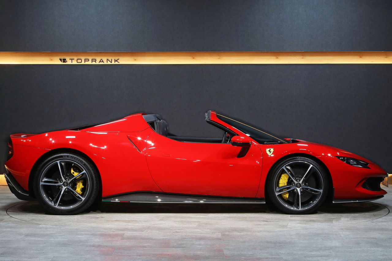 2024 Ferrari 296GTS null