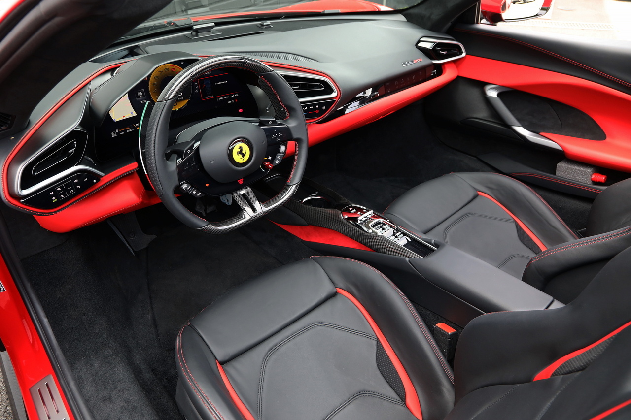 2024 Ferrari 296GTS null