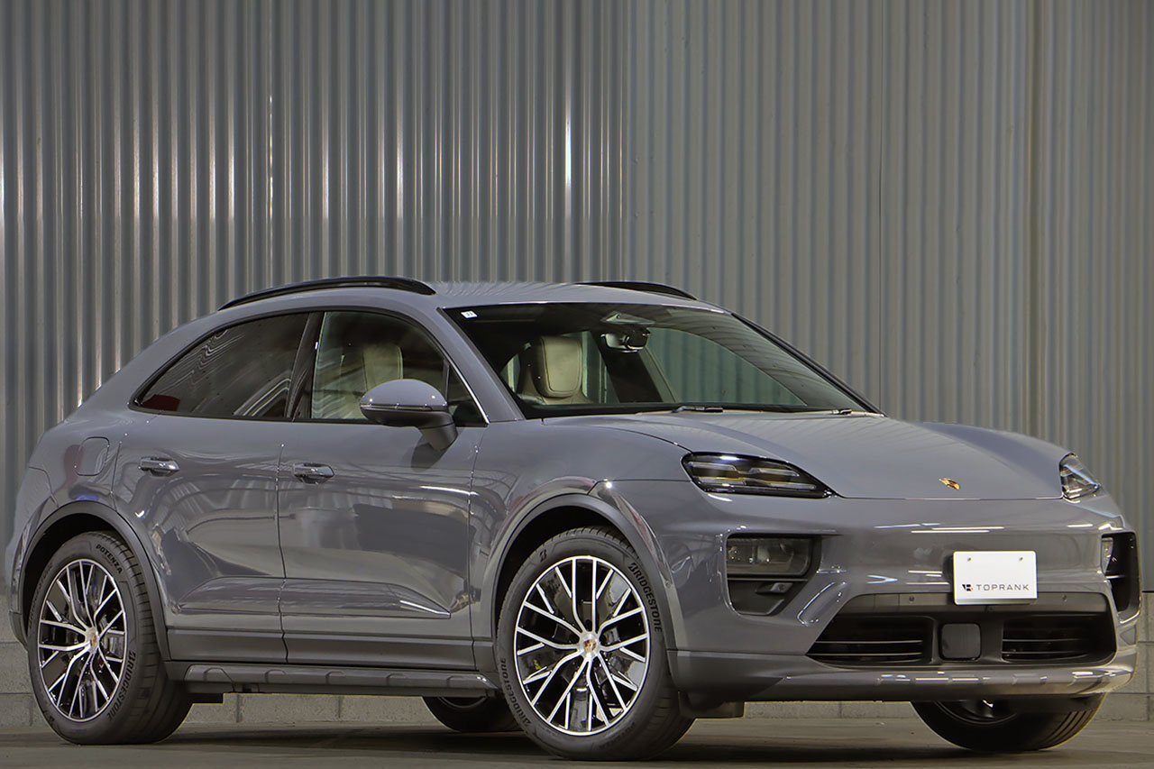 2025 Porsche MACAN 