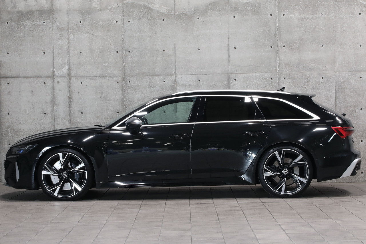 2021 Audi RS6 AVANT null