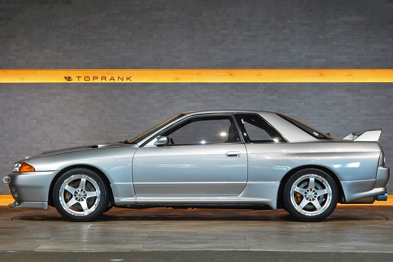 1991 Nissan SKYLINE GT-R BNR32 R32 Skyline GT-R, HKS GTIII-2530 Turbos, Ohlins DFV Height Adjustable Coilovers, TOPCAMS