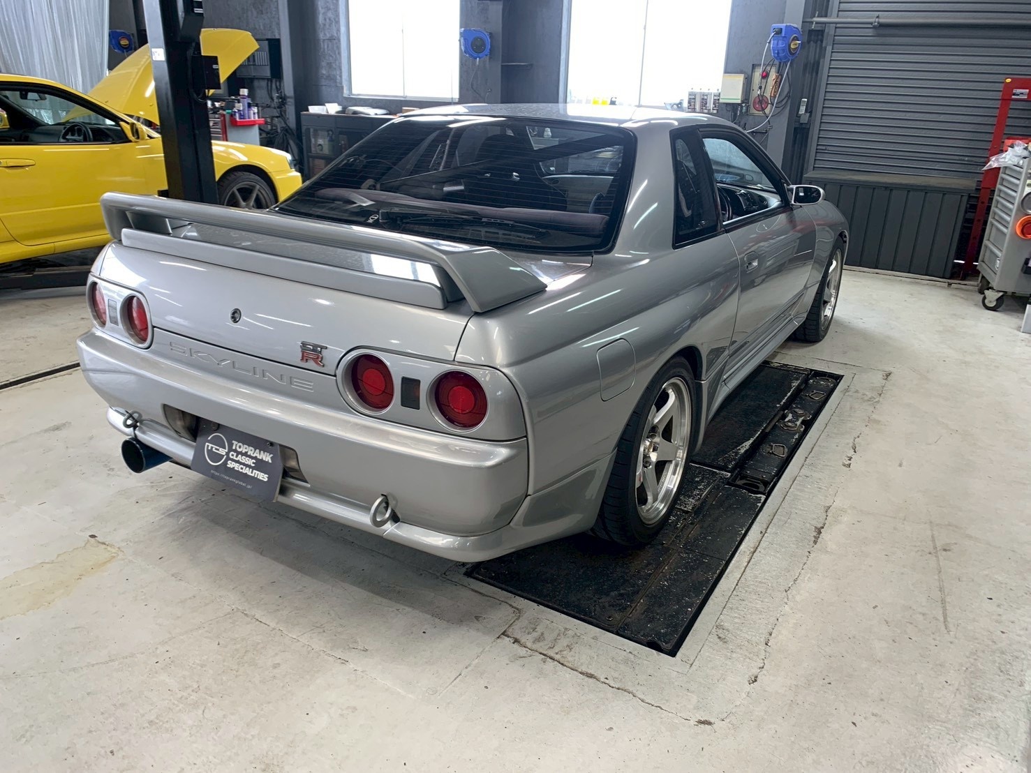 1991 Nissan SKYLINE GT-R UPCOMING INVENTORY BNR32 R32 GTR