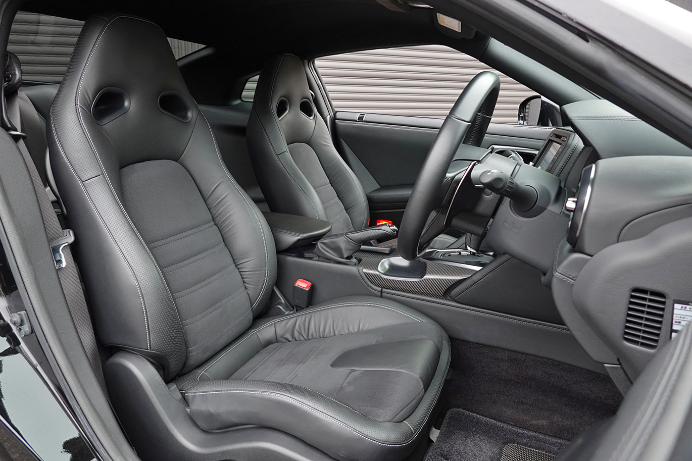 2018 Nissan GT-R R35 GT-R Pure Edition, MY18, Metor Flake Black Pearl, Apple Car Play, NISMO Sports Resetting