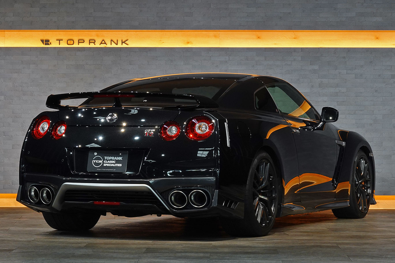 2018 Nissan GT-R R35 GT-R Pure Edition, MY18, Metor Flake Black Pearl, Apple Car Play, NISMO Sports Resetting