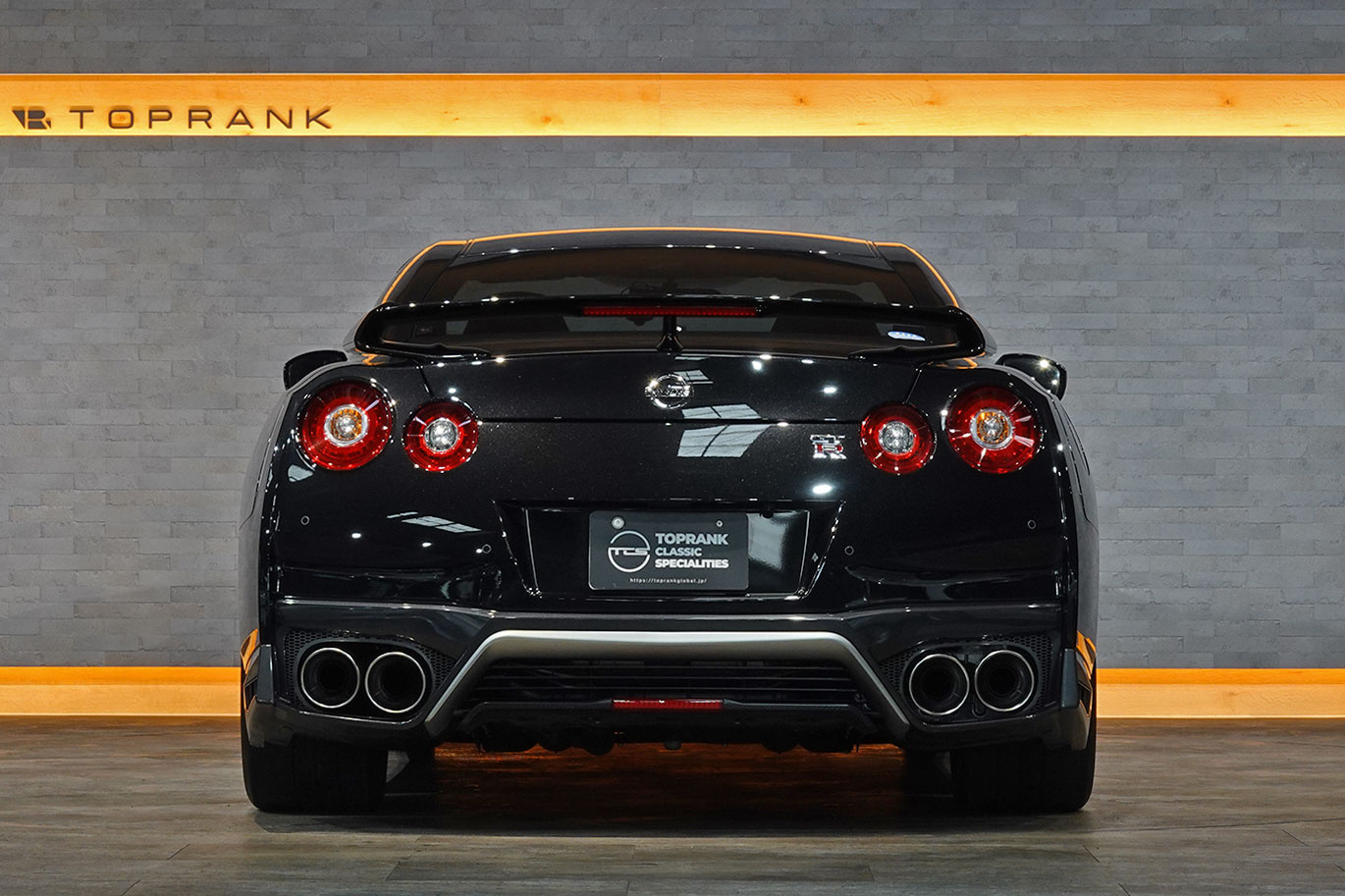 2018 Nissan GT-R R35 GT-R Pure Edition, MY18, Metor Flake Black Pearl, Apple Car Play, NISMO Sports Resetting