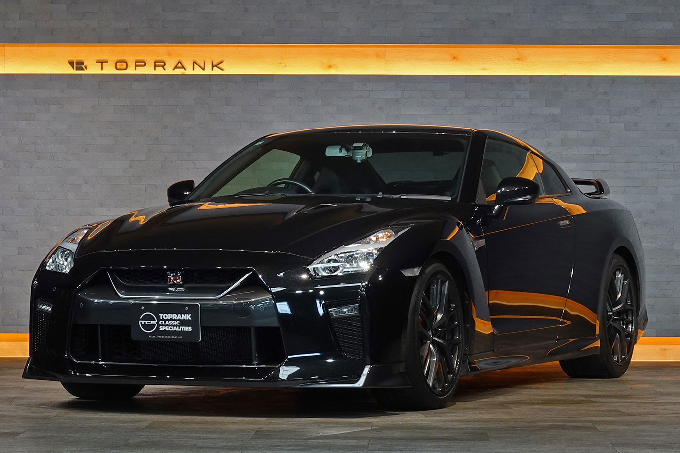 2018 Nissan GT-R R35 GT-R Pure Edition, MY18, Metor Flake Black Pearl, Apple Car Play, NISMO Sports Resetting