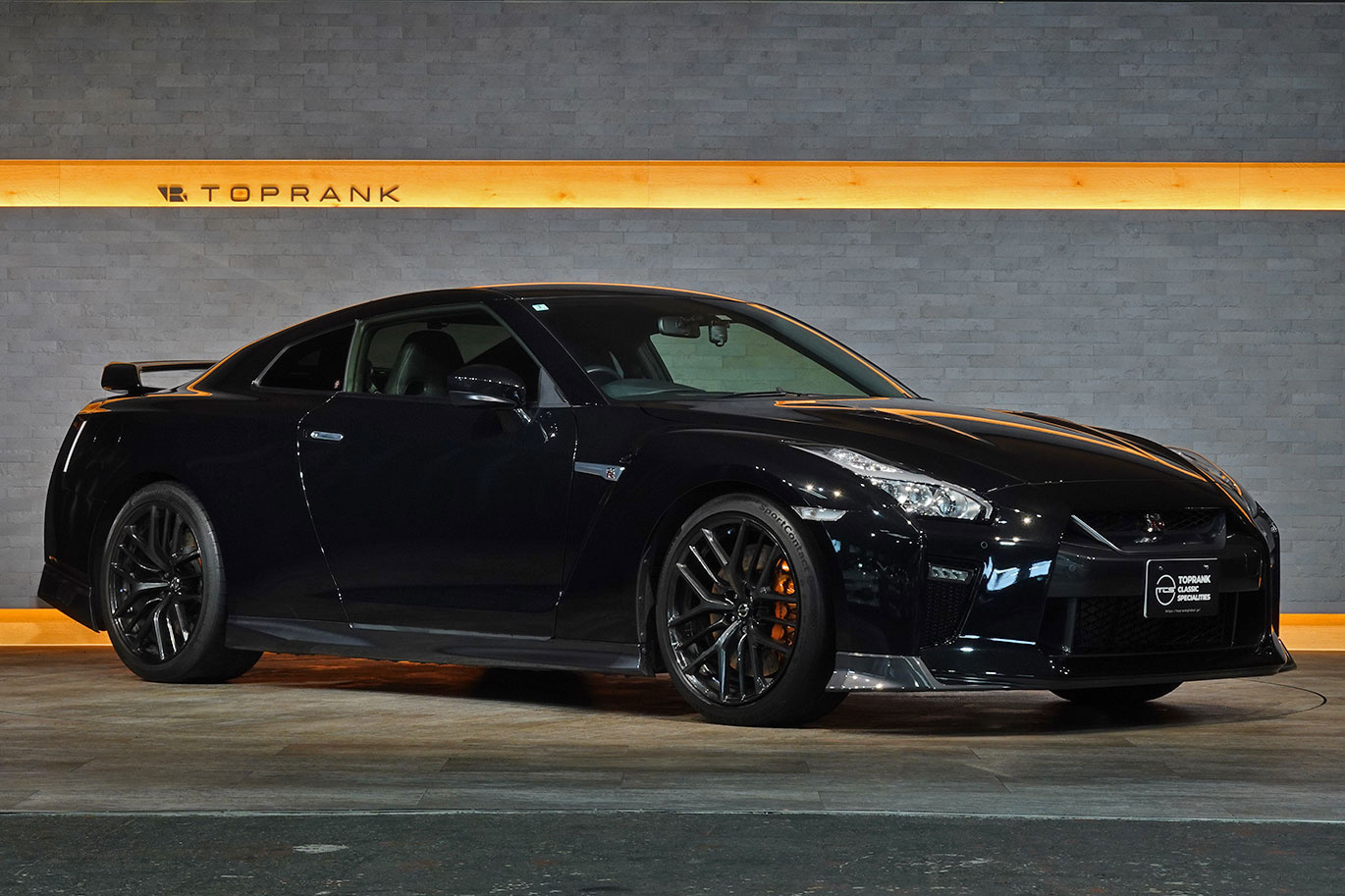 2018 Nissan GT-R R35 GT-R Pure Edition, MY18, Metor Flake Black Pearl, Apple Car Play, NISMO Sports Resetting