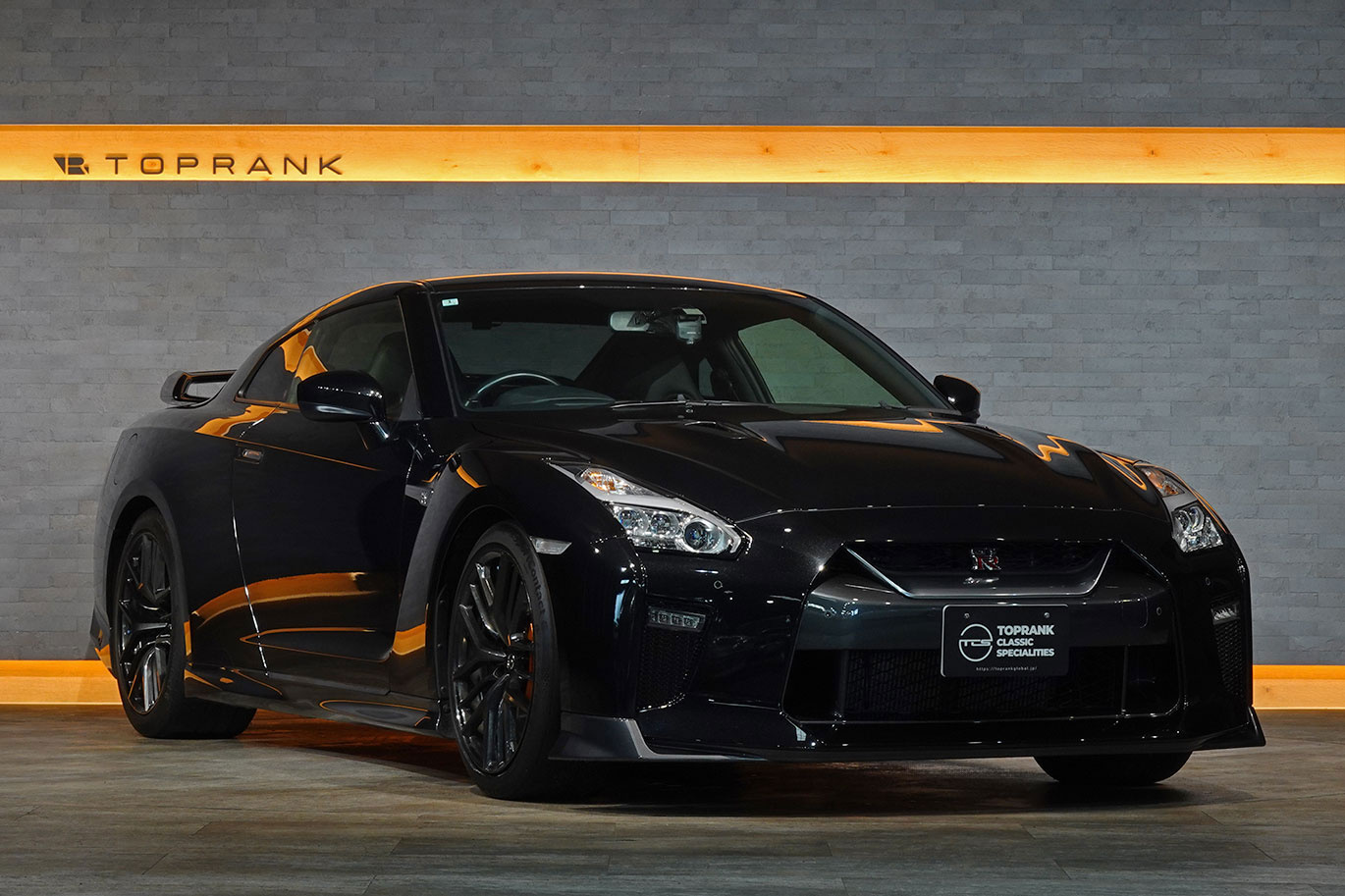 2018 Nissan GT-R R35 GT-R Pure Edition, MY18, Metor Flake Black Pearl, Apple Car Play, NISMO Sports Resetting