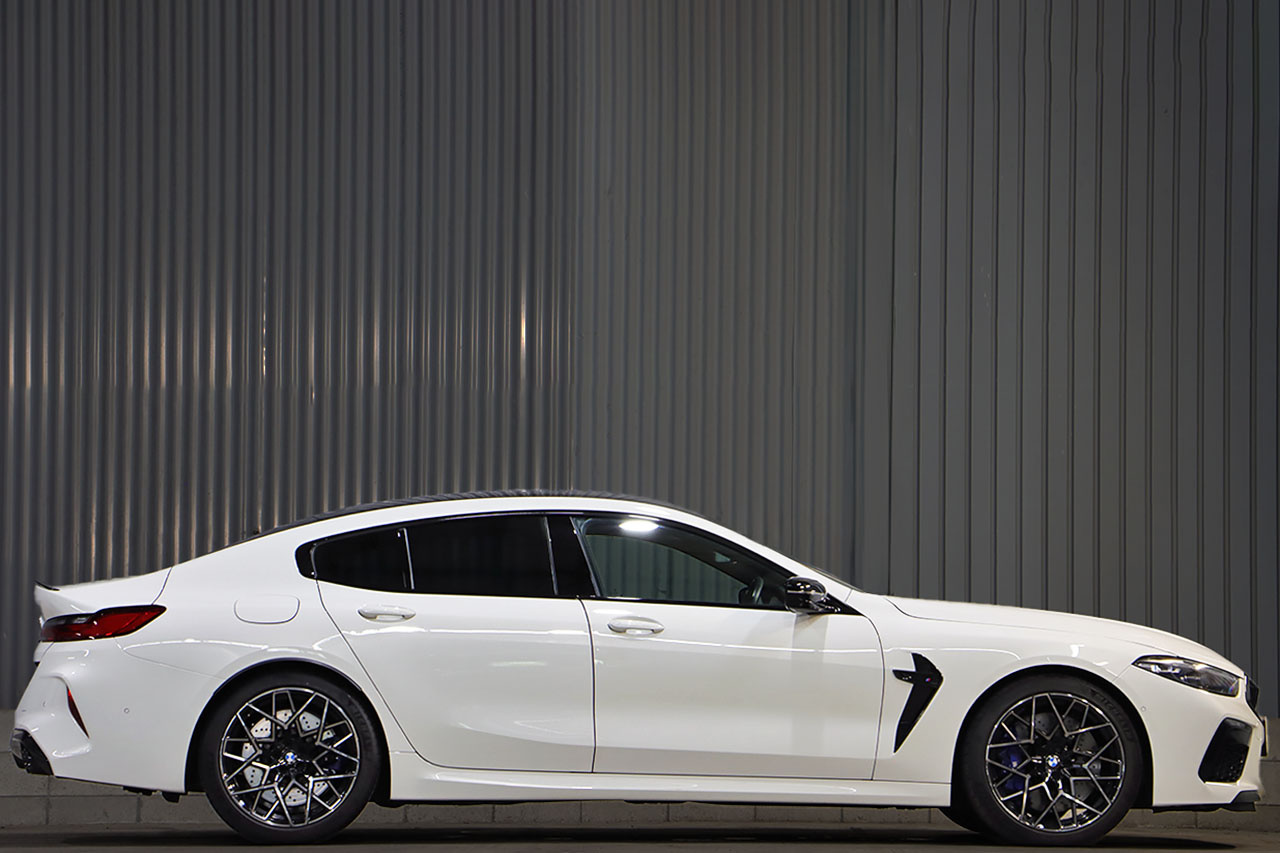 2021 BMW M8 null