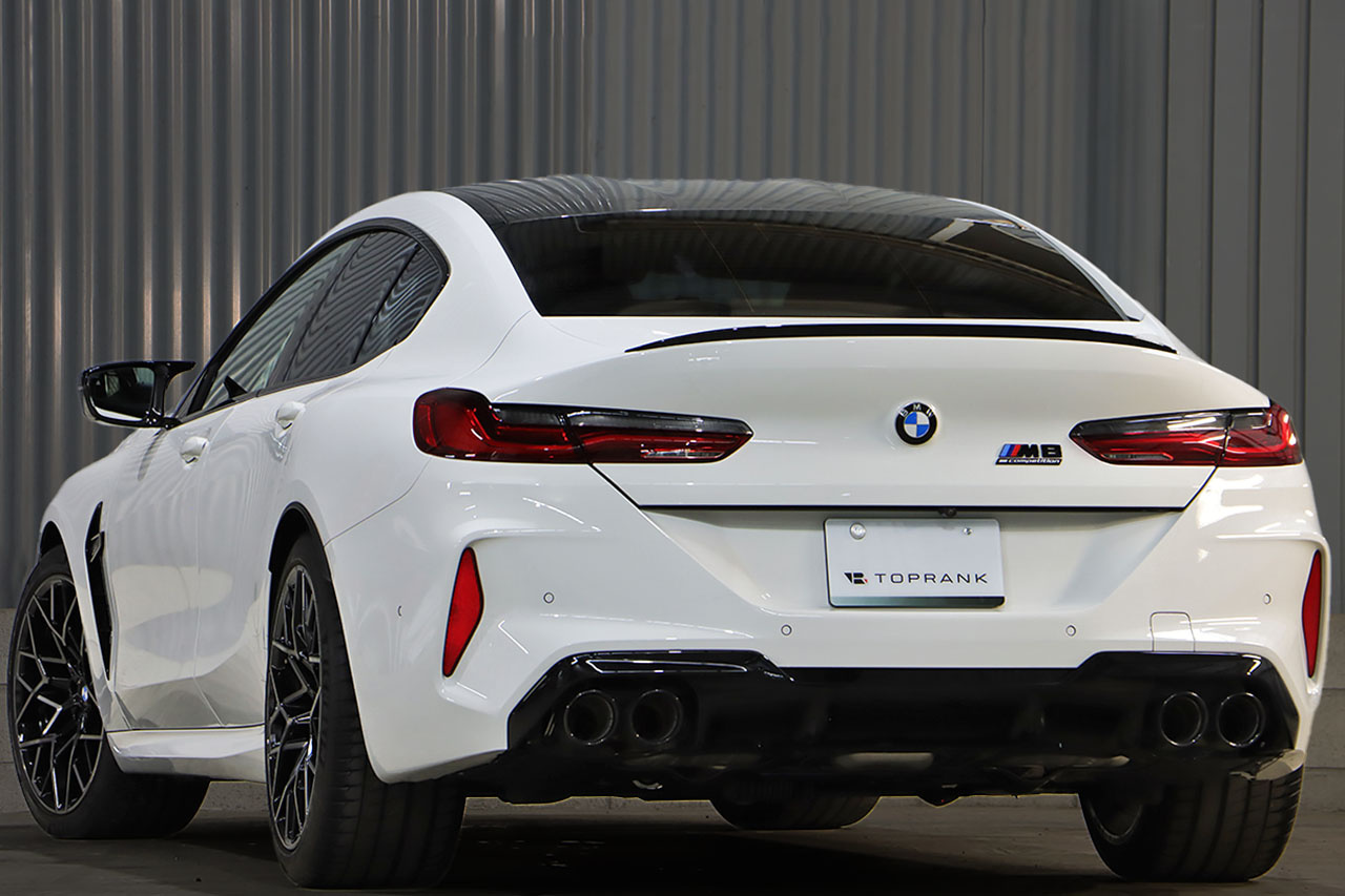 2021 BMW M8 null