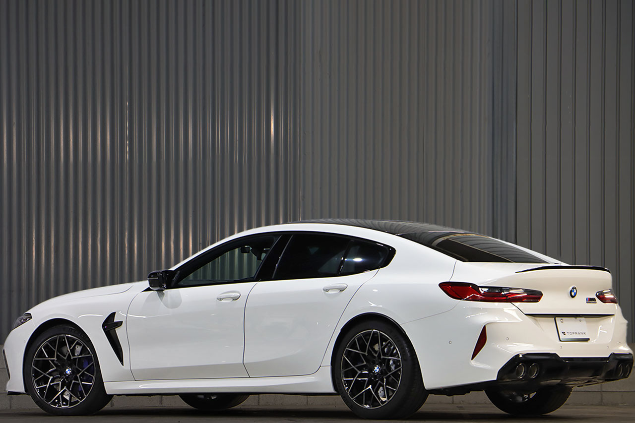 2021 BMW M8 null