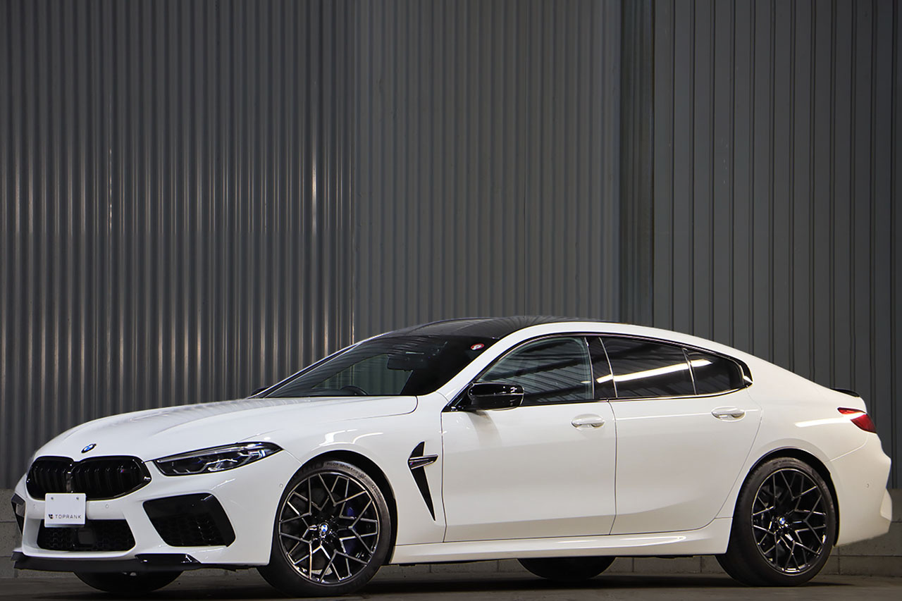2021 BMW M8 null