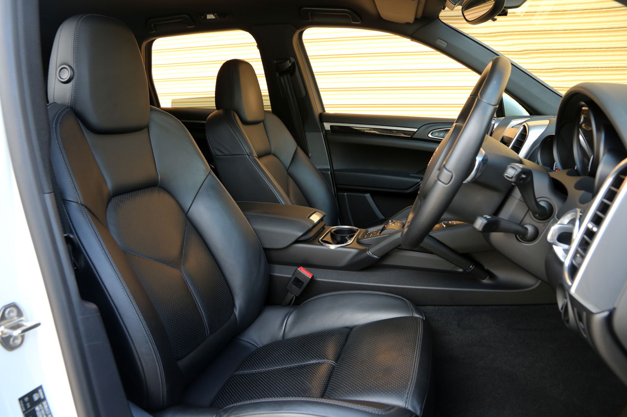 2014 Porsche CAYENNE null