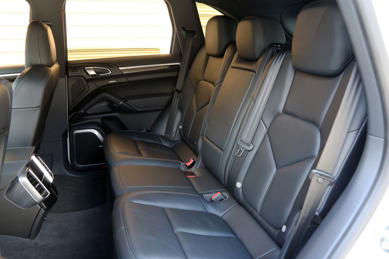 2014 Porsche CAYENNE null