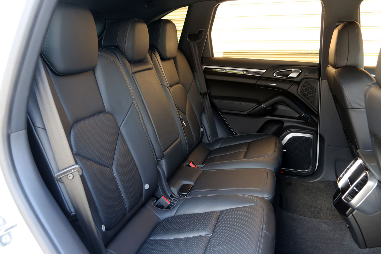 2014 Porsche CAYENNE null