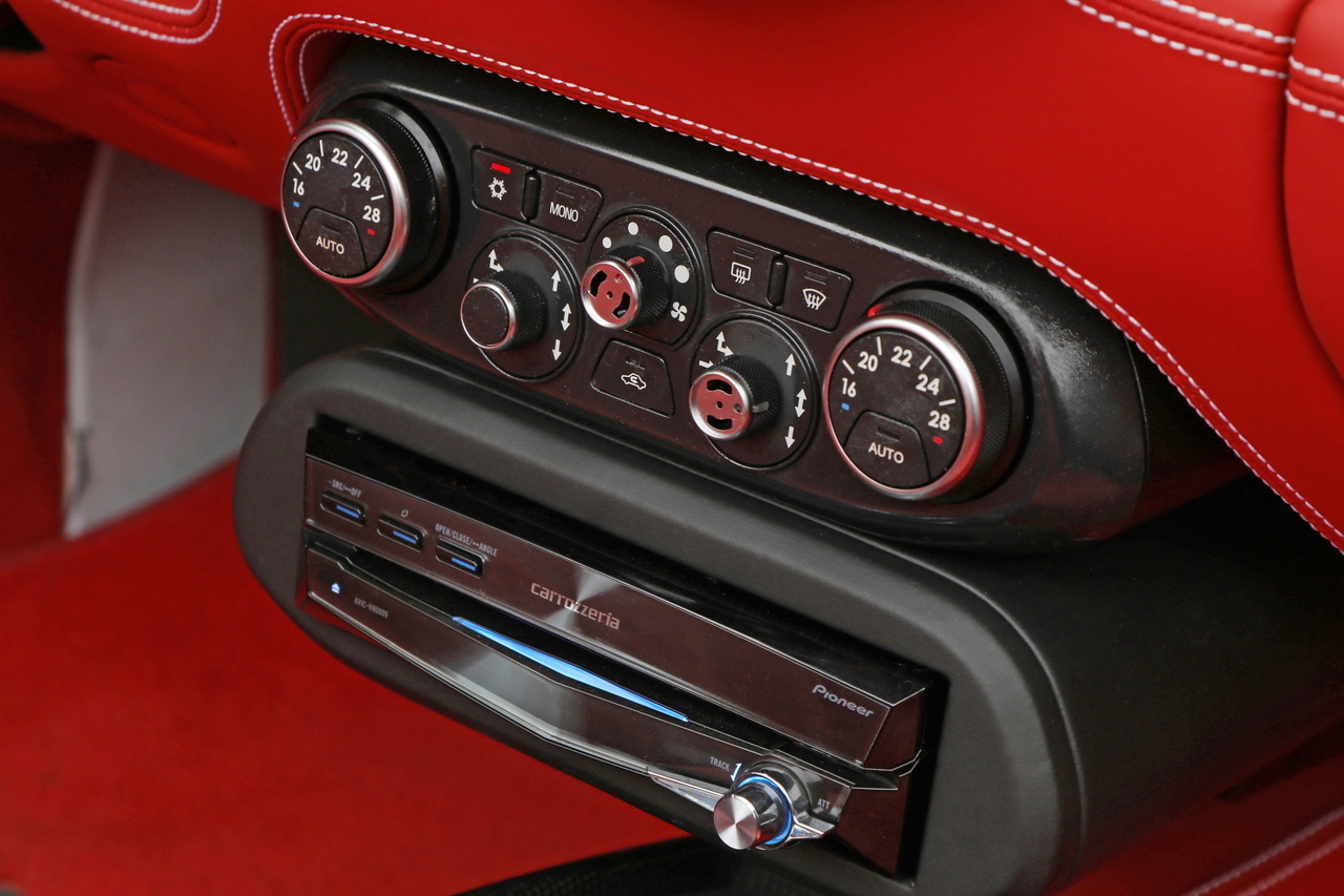 2012 Ferrari 458 SPIDER null