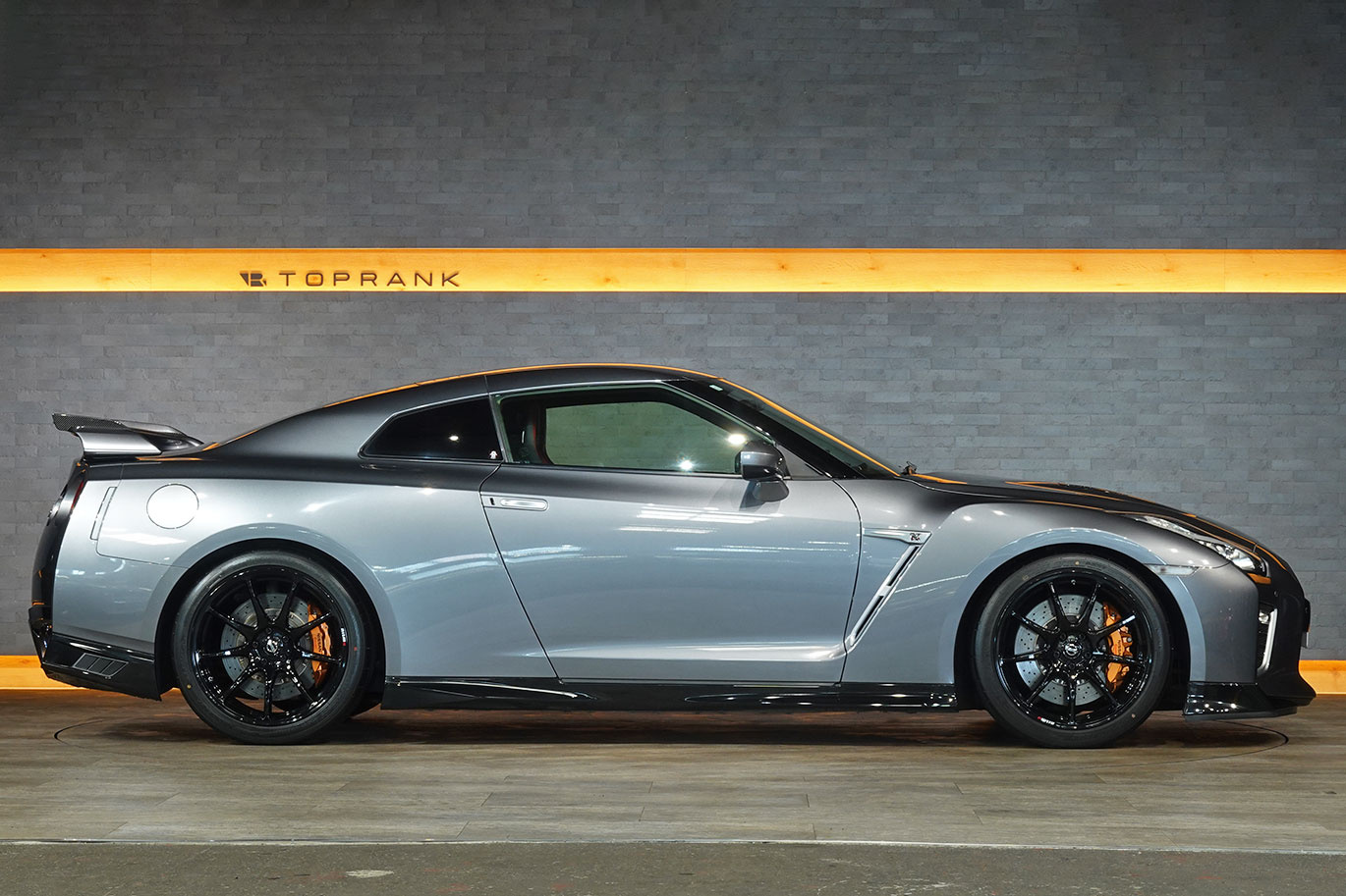 2019 Nissan GT-R R35 GT-R Track edition engineered by NISMO, MY20, Optional: Recaro Carbon Back Bucket Seats,