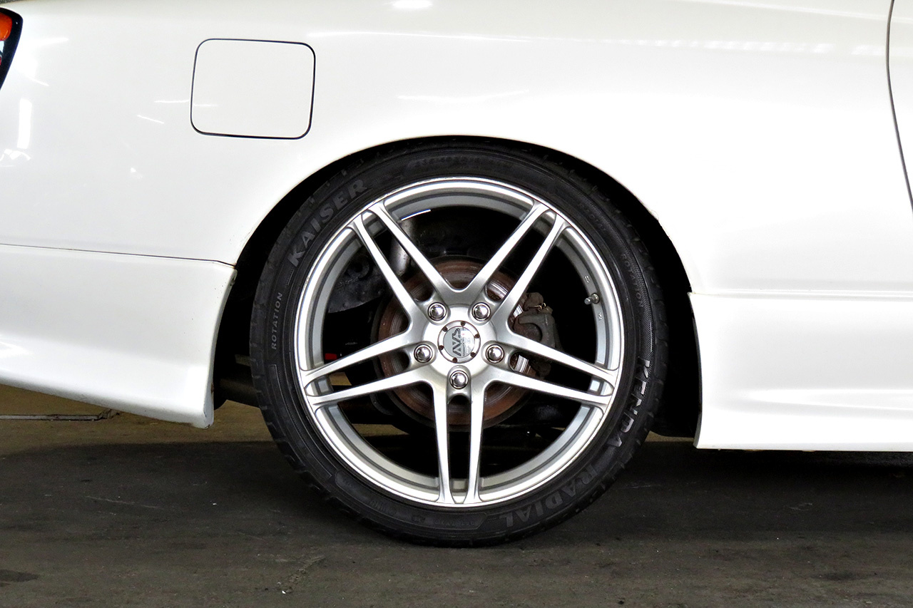 1999 Nissan SILVIA S15 Type R AVS 18in wheels Trust blow off valve After market inter cooler Aero Defi gauges