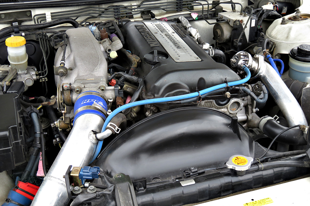 1999 Nissan SILVIA S15 Type R AVS 18in wheels Trust blow off valve After market inter cooler Aero Defi gauges