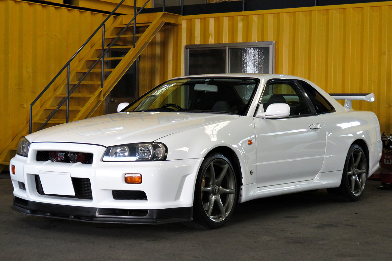 1999 Nissan SKYLINE GT-R R34 GTR  V- Spec, Nismo meter, Brembo F. calipers, Adjustable Coilovers